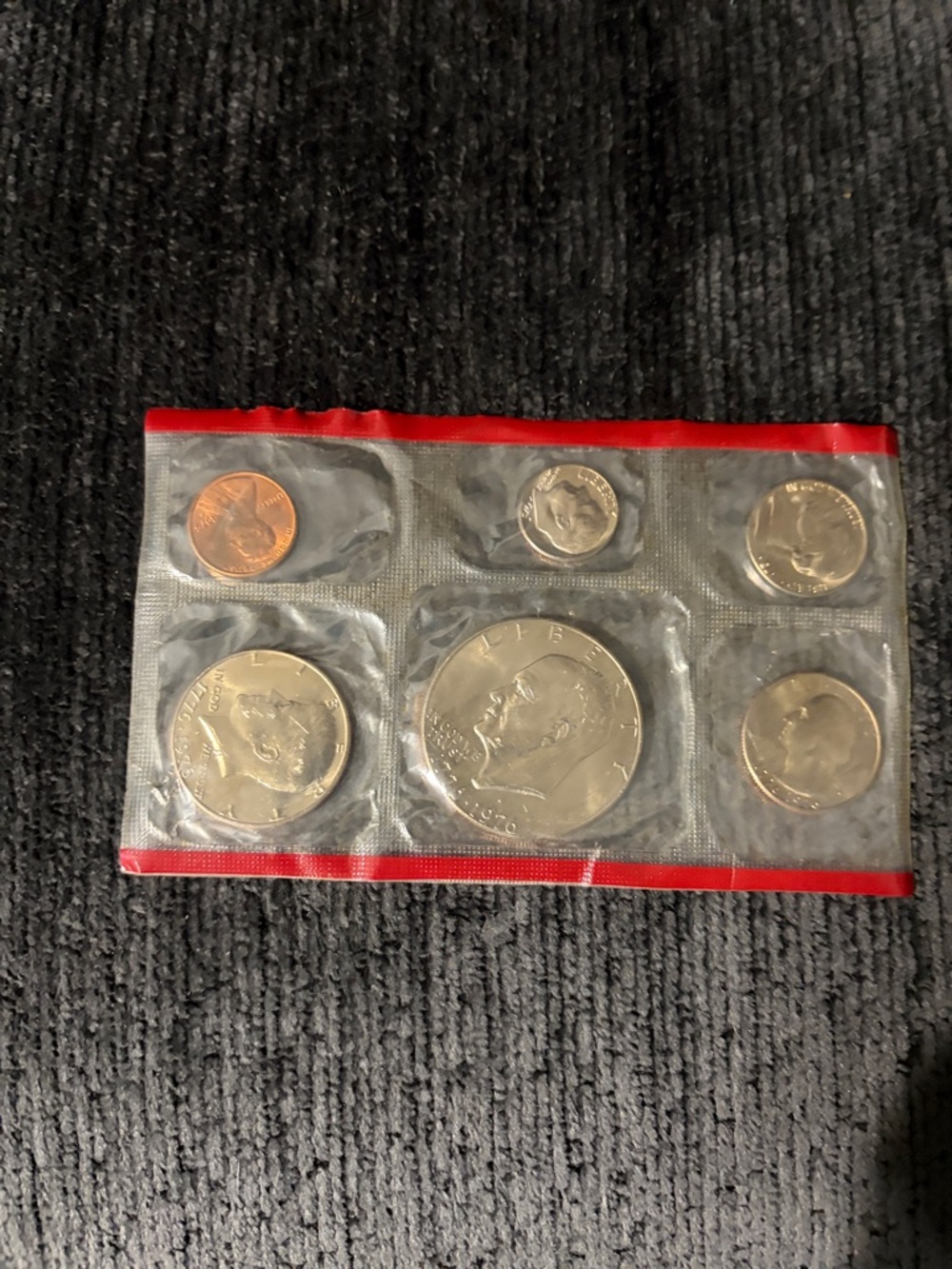 US Mint Uncirculated Bicentennial Coin Set with Red Trim